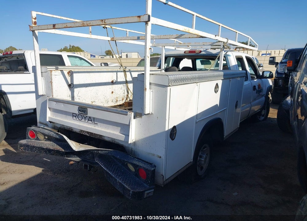 2002 CHEVROLET SILVERADO 2500HD VIN: 1GCHC29U72E103692