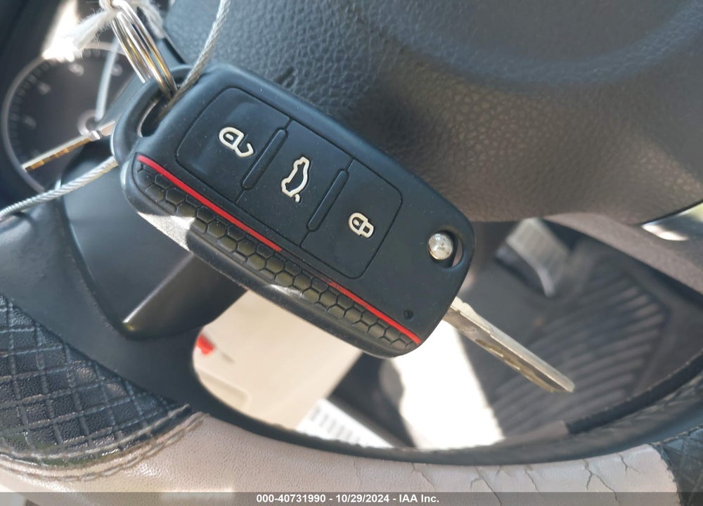 2010 VOLKSWAGEN JETTA SE VIN: 3VWRZ7AJ0AM038398