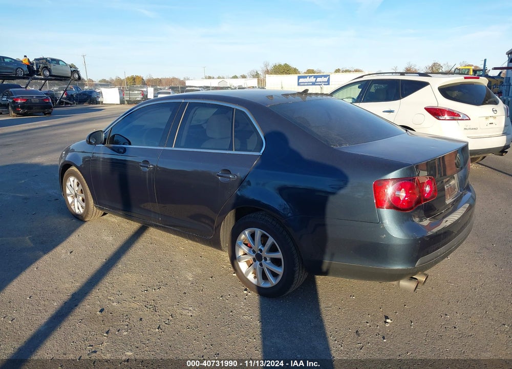 2010 VOLKSWAGEN JETTA SE VIN: 3VWRZ7AJ0AM038398