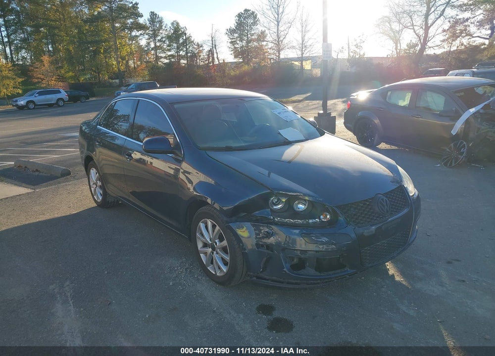 2010 VOLKSWAGEN JETTA SE VIN: 3VWRZ7AJ0AM038398