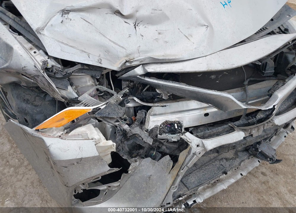 2019 TOYOTA CAMRY SE VIN: 4T1B11HK5KU690062