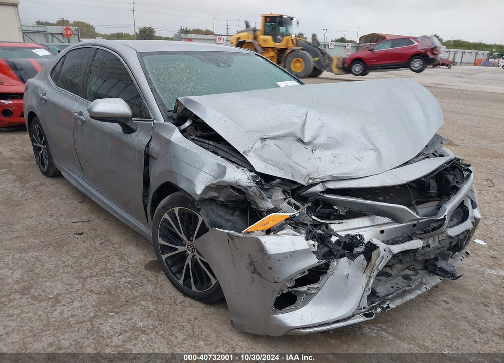 2019 TOYOTA CAMRY SE VIN: 4T1B11HK5KU690062