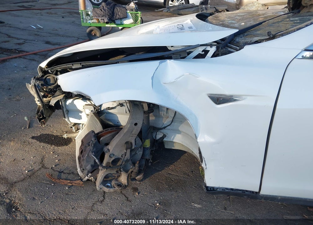 2015 TESLA MODEL S 60/70/85 VIN: 5YJSA1E11FF114029