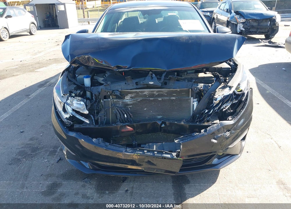 2019 KIA OPTIMA S VIN: 5XXGT4L34KG305358
