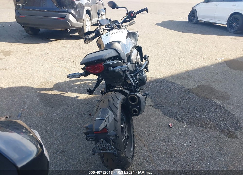 2021 HONDA CB1000 RA VIN: JH2SC8015MK300464