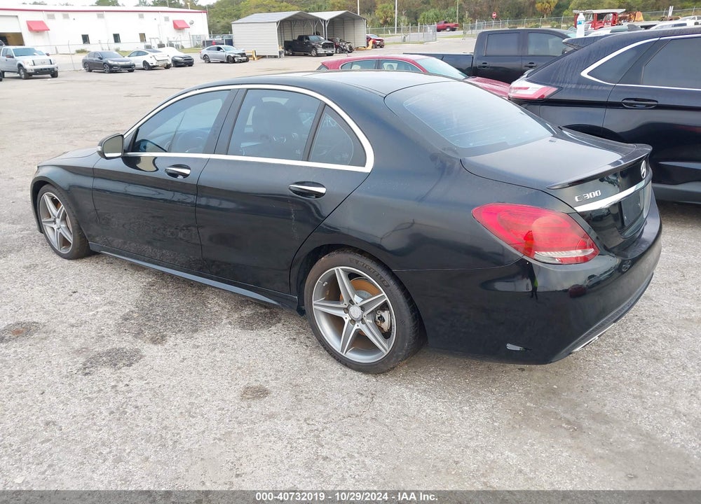 2015 MERCEDES-BENZ C 300 LUXURY/SPORT VIN: 55SWF4JB0FU085124