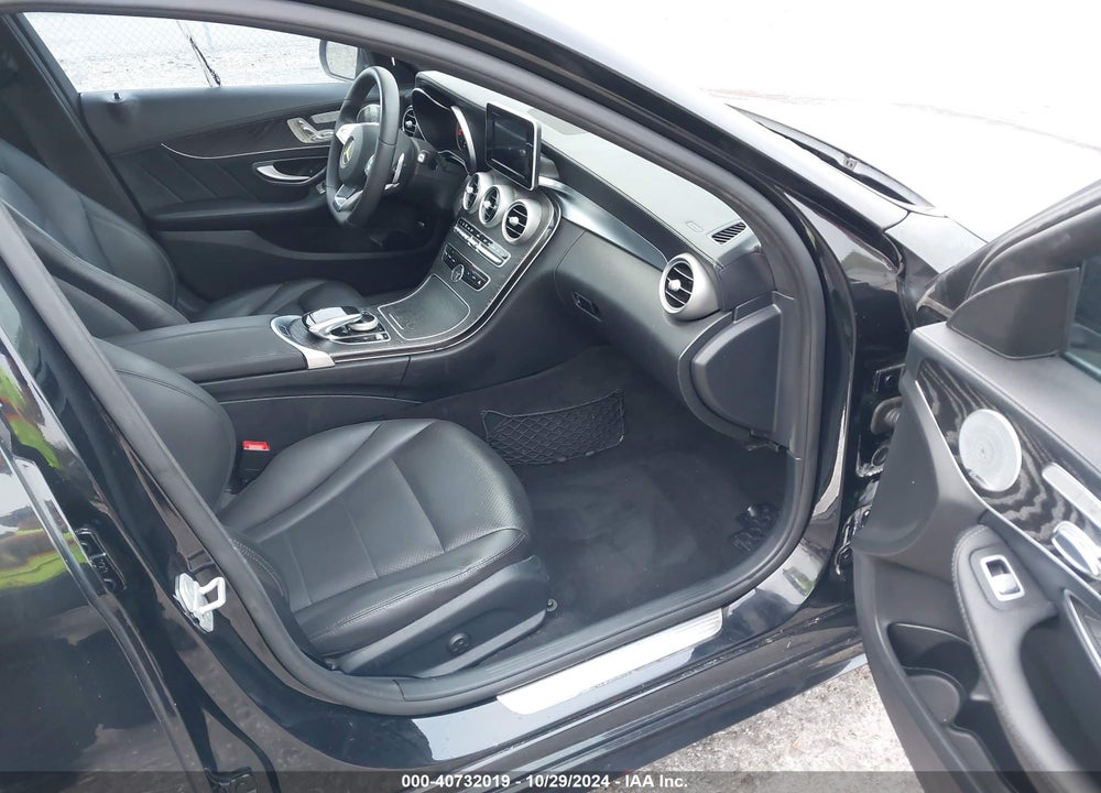 2015 MERCEDES-BENZ C 300 LUXURY/SPORT VIN: 55SWF4JB0FU085124