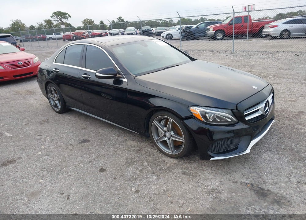 2015 MERCEDES-BENZ C 300 LUXURY/SPORT VIN: 55SWF4JB0FU085124