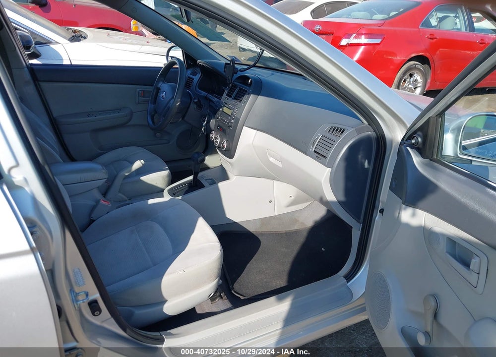 2009 KIA SPECTRA LX VIN: KNAFE221995604639