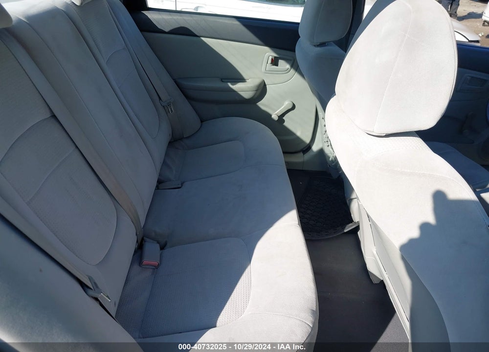 2009 KIA SPECTRA LX VIN: KNAFE221995604639