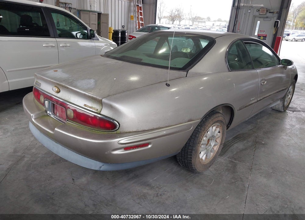1996 BUICK RIVIERA VIN: 1G4GD2217T4700806