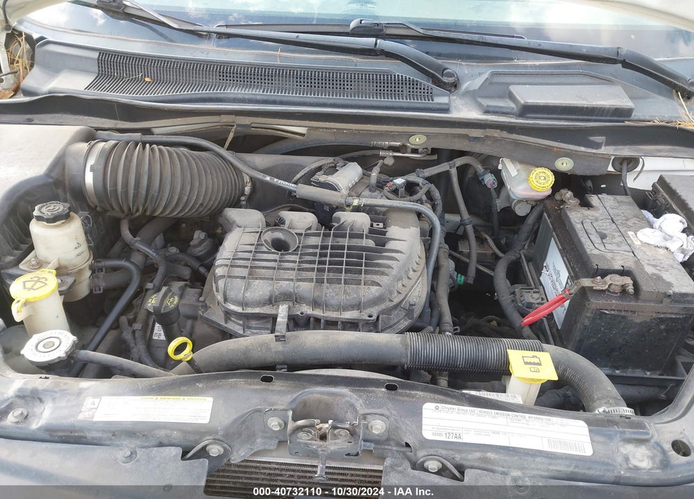 2011 CHRYSLER TOWN & COUNTRY VIN: 2A4RR5DG2BR683968