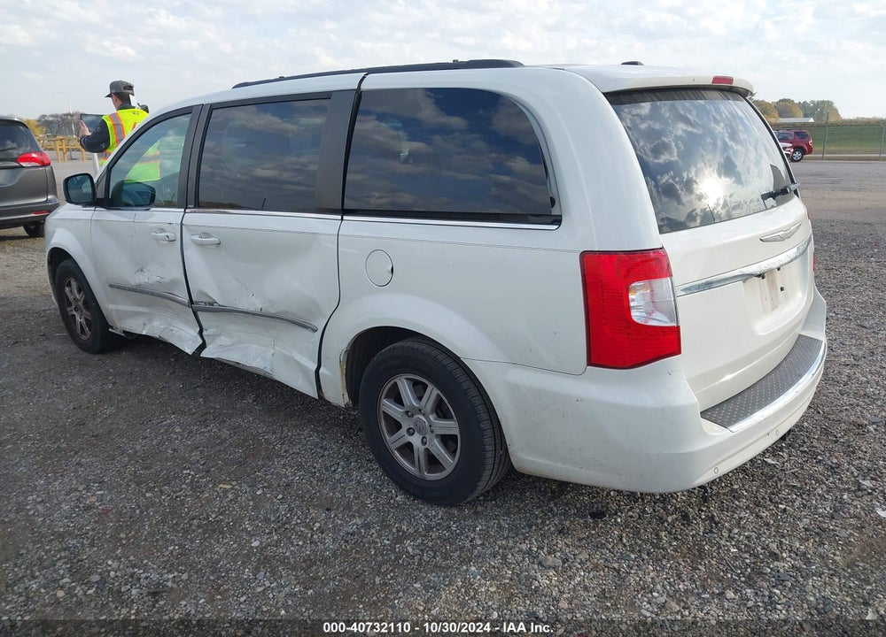 2011 CHRYSLER TOWN & COUNTRY VIN: 2A4RR5DG2BR683968