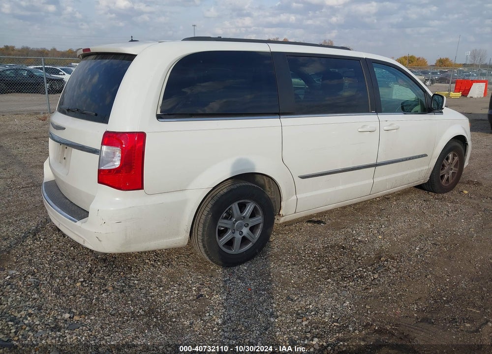 2011 CHRYSLER TOWN & COUNTRY VIN: 2A4RR5DG2BR683968