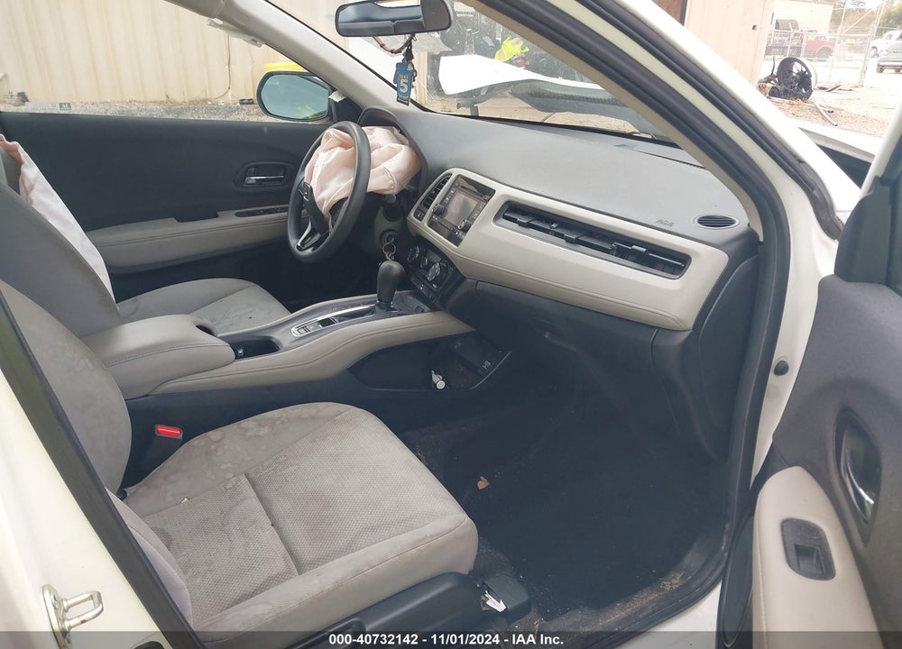 2020 HONDA HR-V AWD LX VIN: 3CZRU6H39LM703041