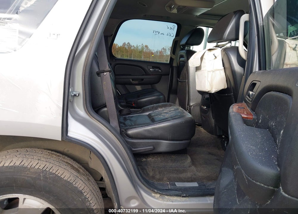 2007 CHEVROLET TAHOE LT VIN: 1GNFK13037J149228