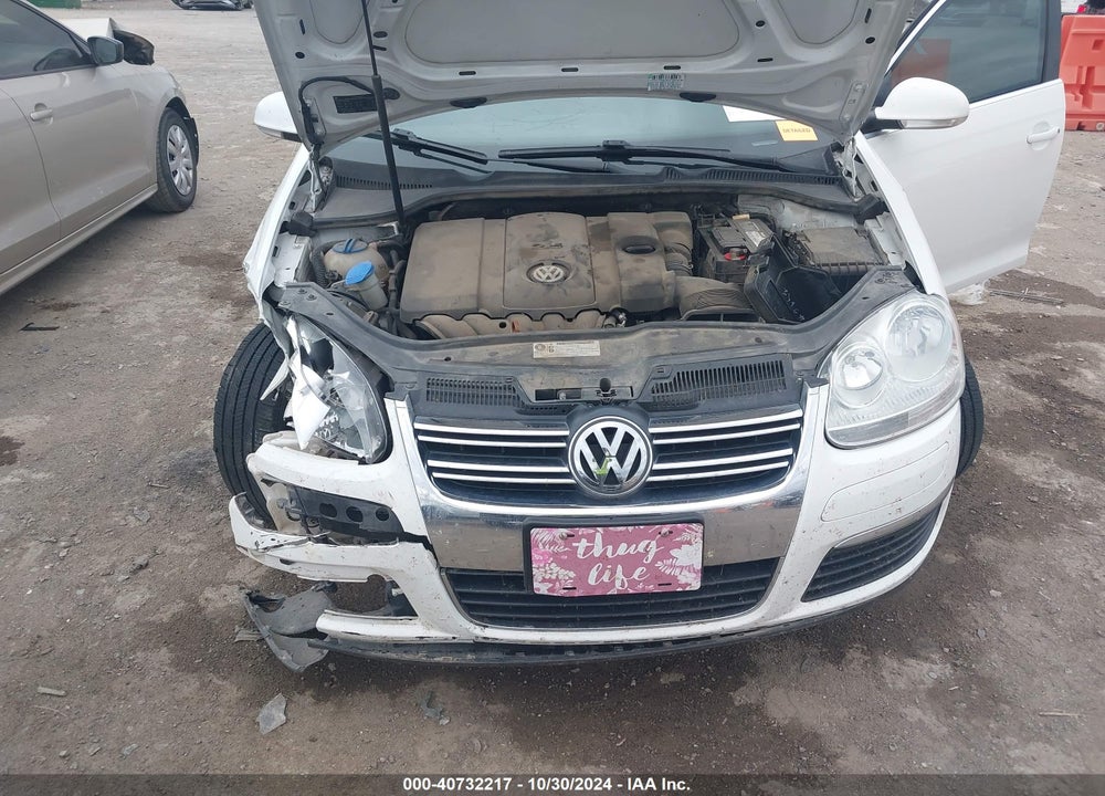 2010 VOLKSWAGEN JETTA SE VIN: 3VWRZ7AJ0AM043956