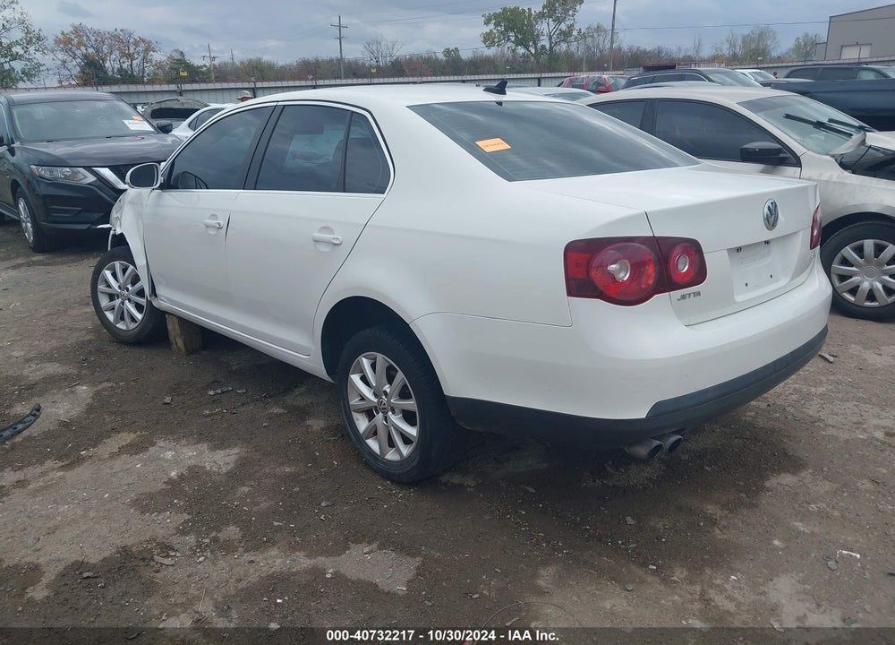 2010 VOLKSWAGEN JETTA SE VIN: 3VWRZ7AJ0AM043956