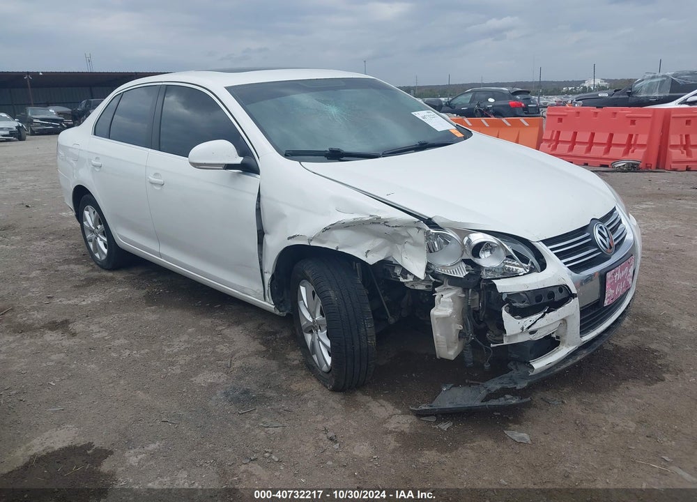 2010 VOLKSWAGEN JETTA SE VIN: 3VWRZ7AJ0AM043956
