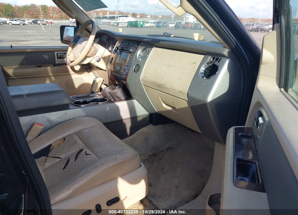 2011 FORD EXPEDITION XLT VIN: 1FMJU1J58BEF37192