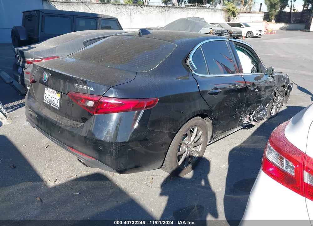 2020 ALFA ROMEO GIULIA RWD VIN: ZARFAMAN3L7636339