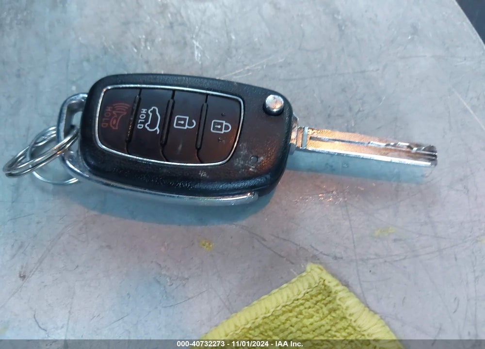 2019 HYUNDAI TUCSON SE VIN: KM8J23A41KU985546