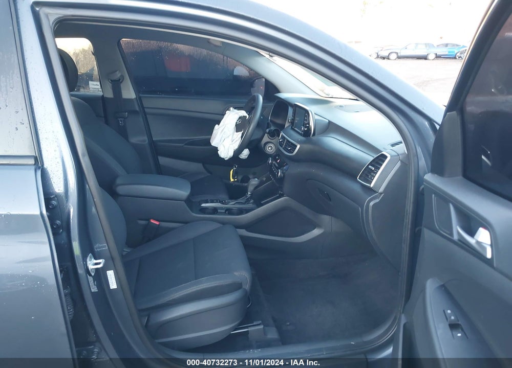 2019 HYUNDAI TUCSON SE VIN: KM8J23A41KU985546