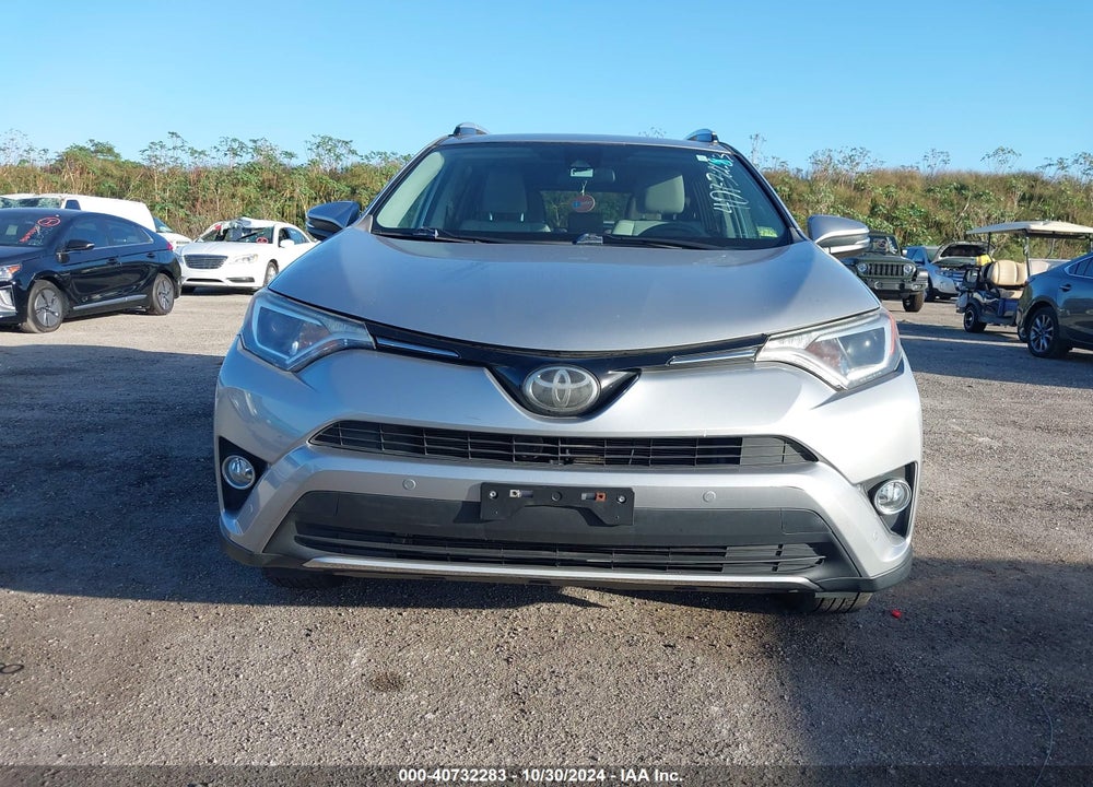 2016 TOYOTA RAV4 XLE VIN: 2T3RFREV6GW452328