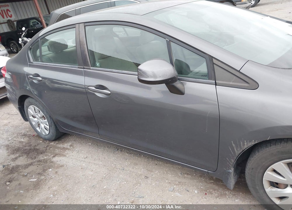 2012 HONDA CIVIC LX VIN: 2HGFB2F57CH586345