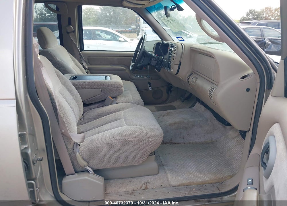 1999 CHEVROLET TAHOE LT VIN: 1GNEC13R0XJ517825