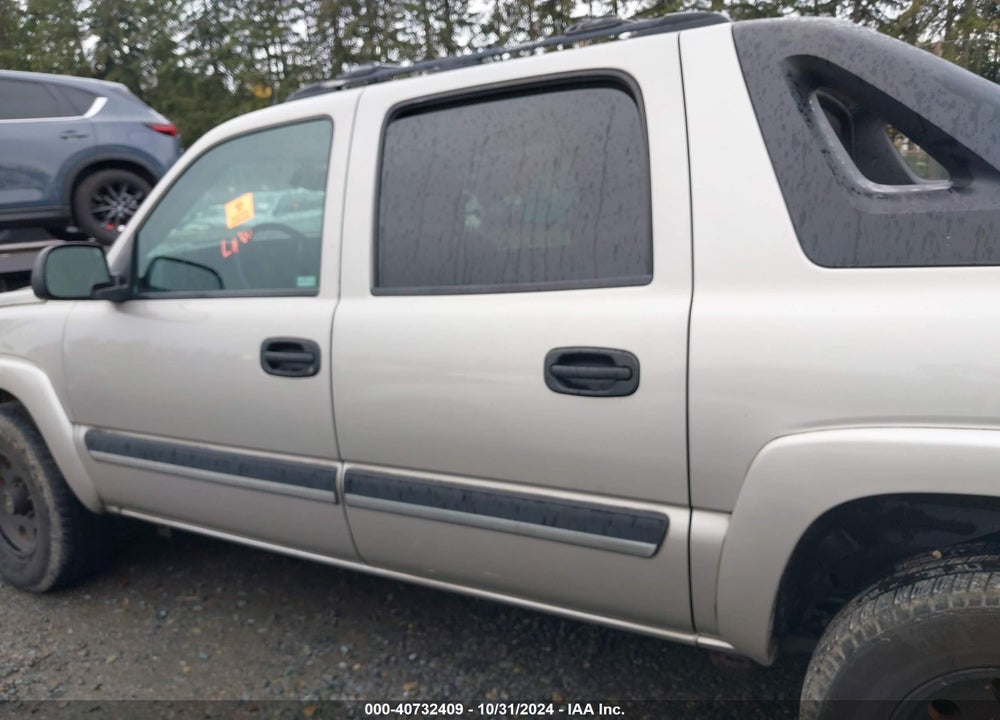 2005 CHEVROLET AVALANCHE 1500 Z66 VIN: 3GNEC12Z05G172781