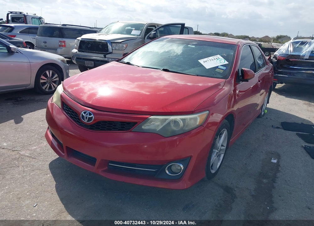 2014 TOYOTA CAMRY SE VIN: 4T1BF1FK3EU850724