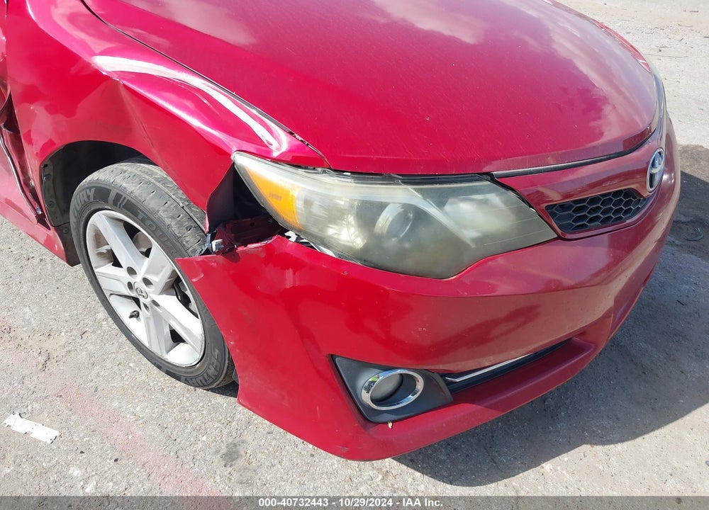 2014 TOYOTA CAMRY SE VIN: 4T1BF1FK3EU850724