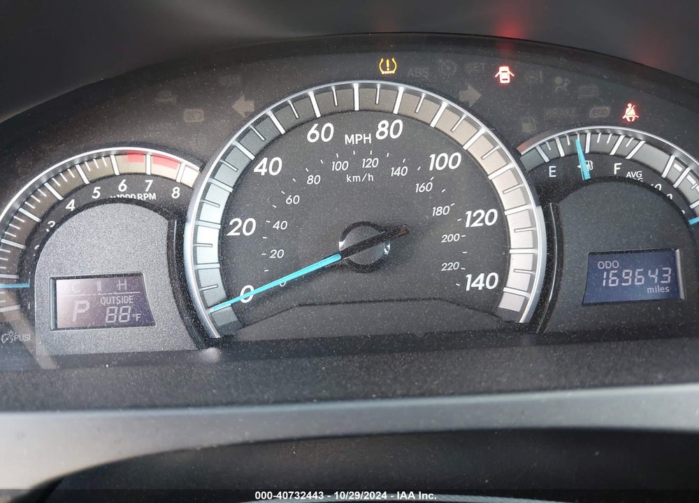 2014 TOYOTA CAMRY SE VIN: 4T1BF1FK3EU850724