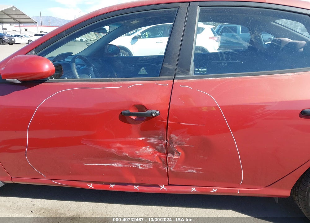 2010 HYUNDAI ELANTRA VIN: KMHDU4AD8AU929213