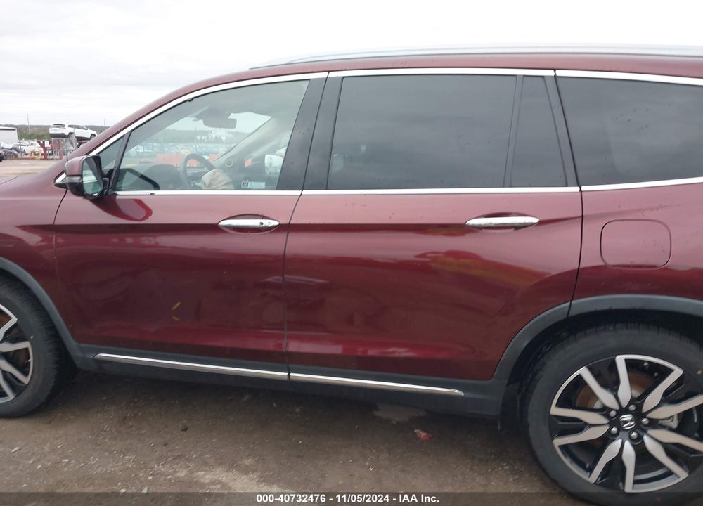2021 HONDA PILOT 2WD TOURING 7 PASSENGER VIN: 5FNYF5H60MB012132