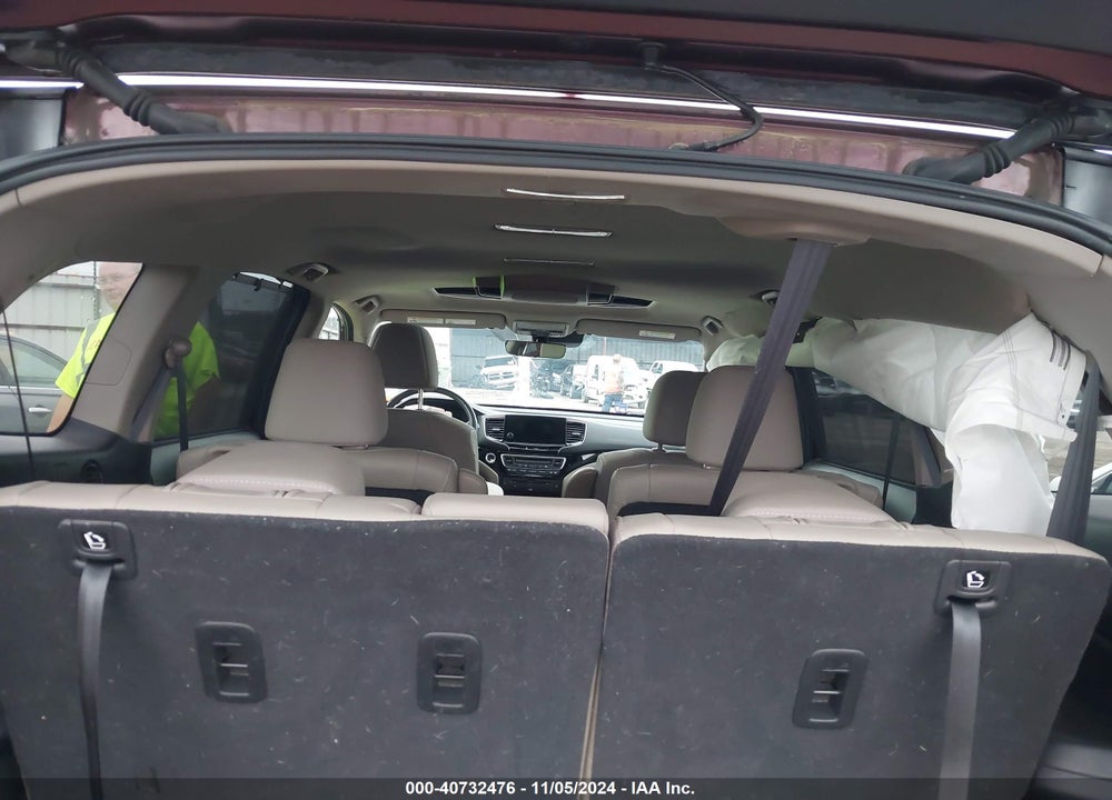 2021 HONDA PILOT 2WD TOURING 7 PASSENGER VIN: 5FNYF5H60MB012132
