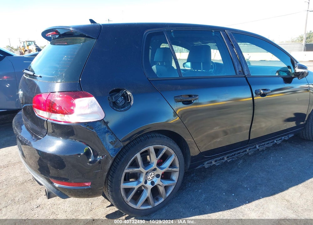 2013 VOLKSWAGEN GTI DRIVERS EDITION VIN: WVWHD7AJ8DW130523