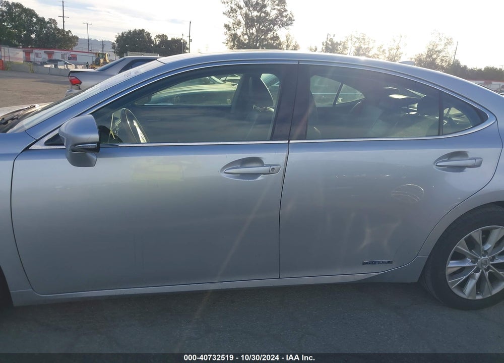2015 LEXUS ES 300H VIN: JTHBW1GG4F2084190