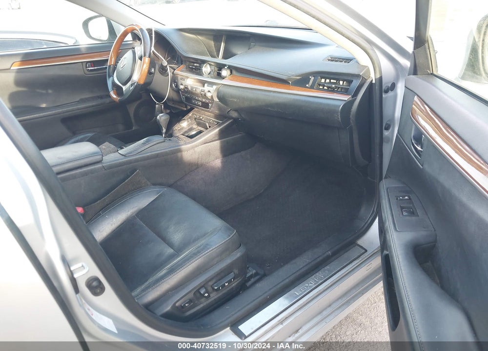 2015 LEXUS ES 300H VIN: JTHBW1GG4F2084190