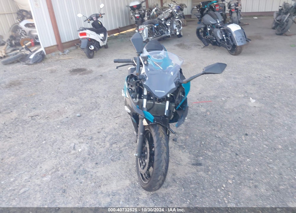 2021 KAWASAKI EX400 VIN: JKAEXKH1XMDAD6781