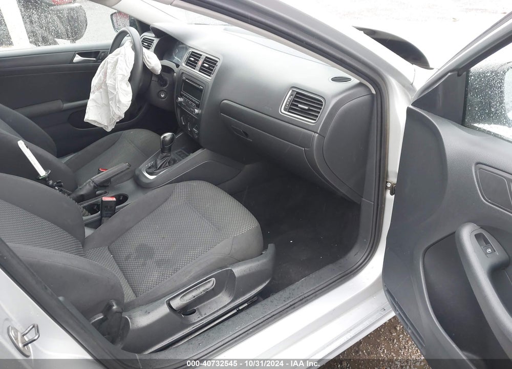 2012 VOLKSWAGEN JETTA VIN: 3VW2K7AJ0CM370334