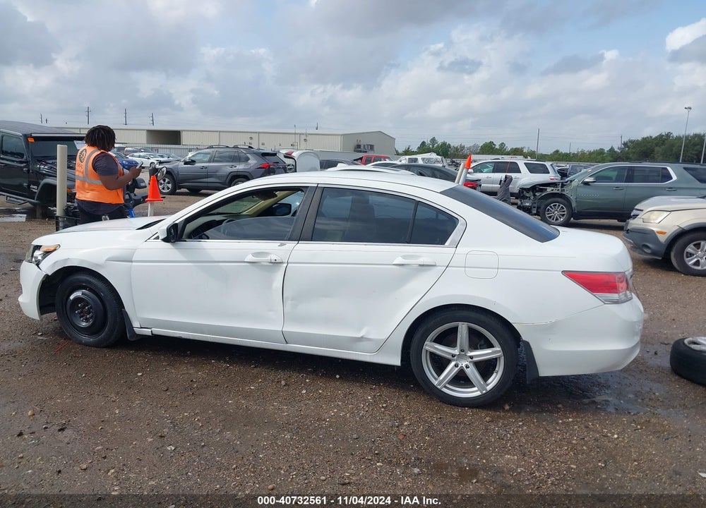 2010 HONDA ACCORD 2.4 LX VIN: 1HGCP2F30AA186366