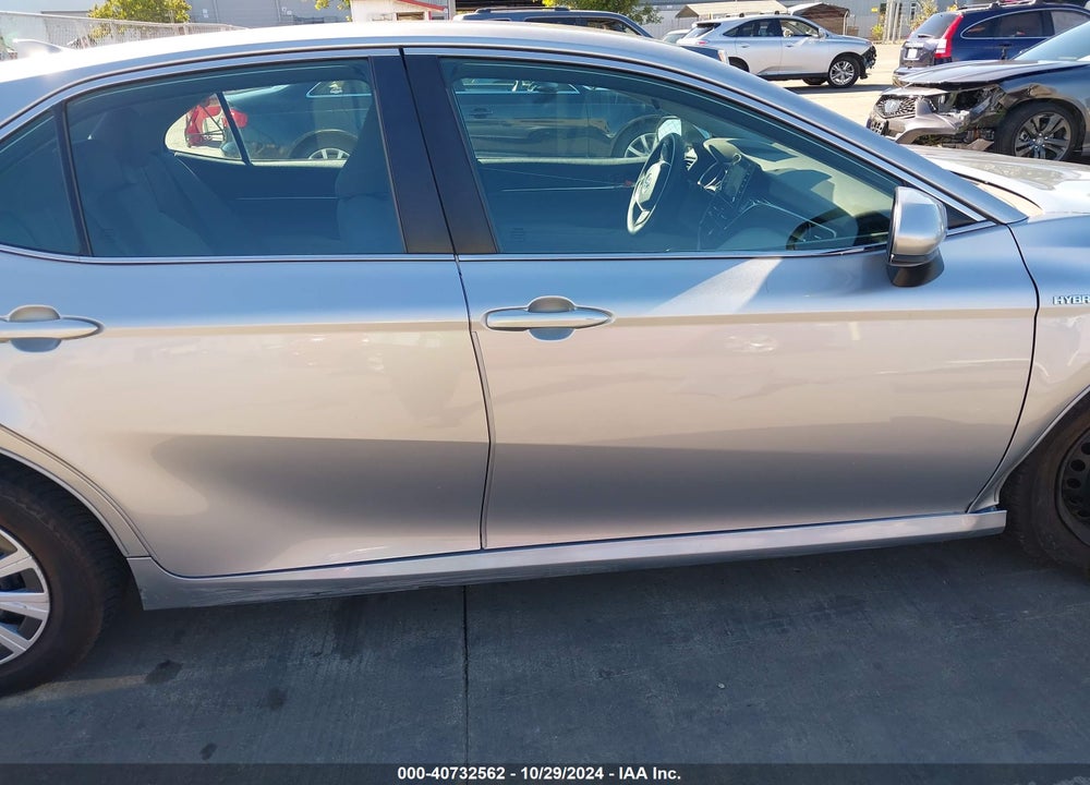 2021 TOYOTA CAMRY LE HYBRID VIN: 4T1C31AK4MU569499