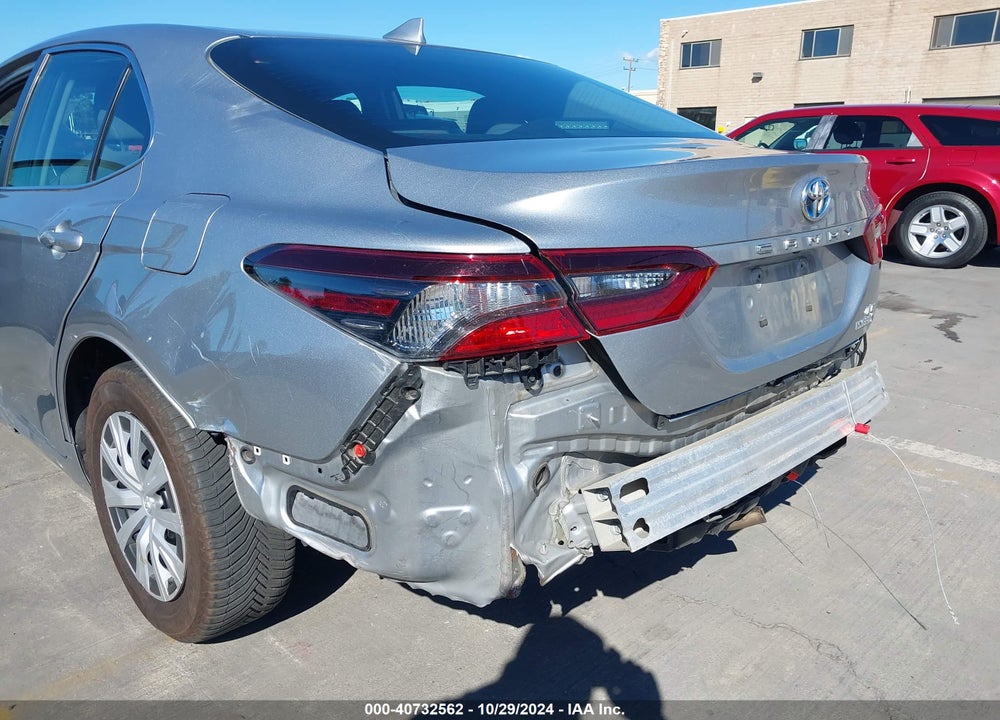 2021 TOYOTA CAMRY LE HYBRID VIN: 4T1C31AK4MU569499