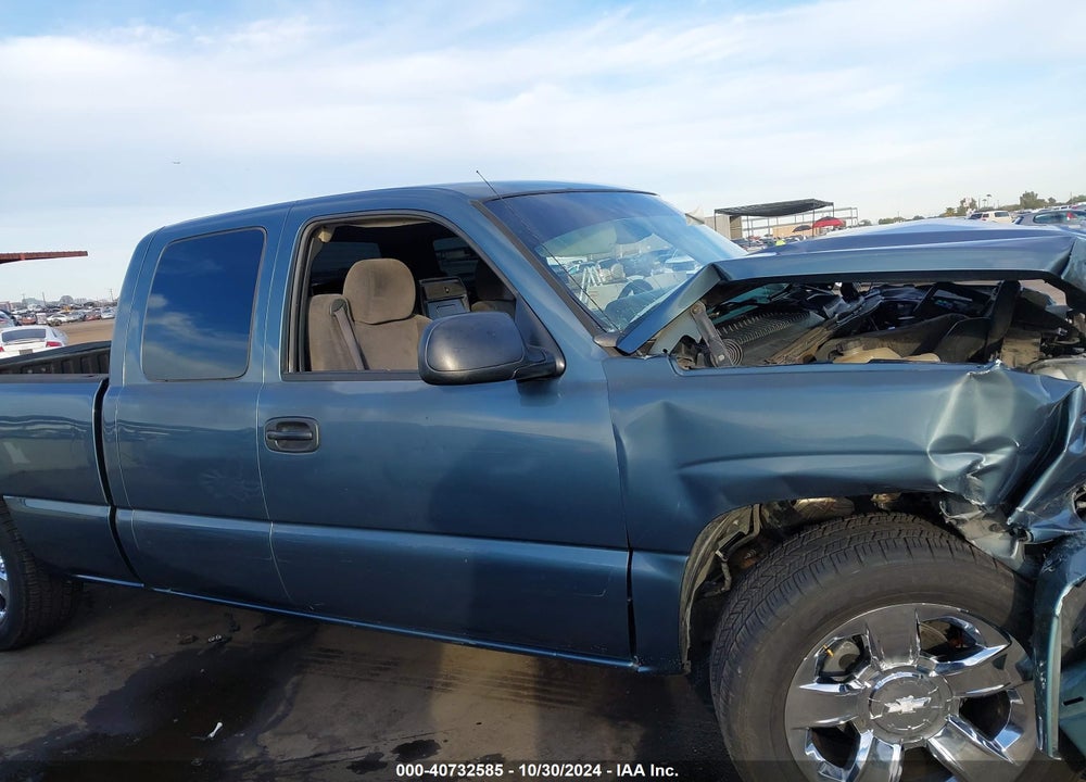 2007 CHEVROLET SILVERADO 1500 CLASSIC LT1 VIN: 1GCEC19V47Z181188