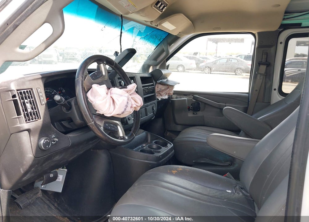 2018 CHEVROLET EXPRESS 3500 LS VIN: 1GAZGNFP8J1235321