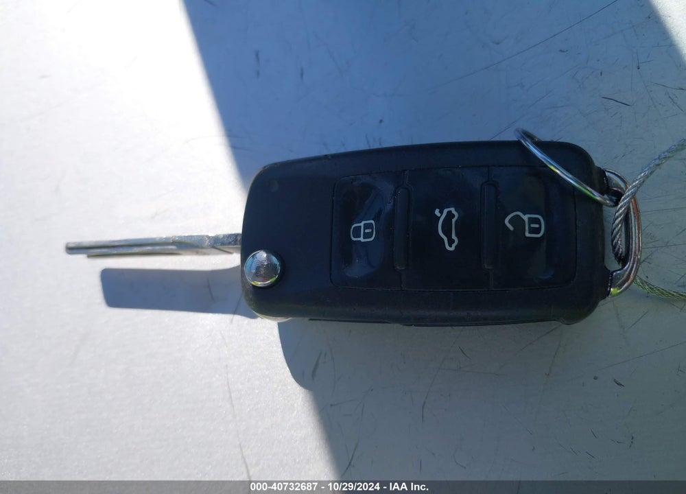2015 VOLKSWAGEN JETTA 2.0L TDI SE VIN: 3VWLA7AJXFM291846