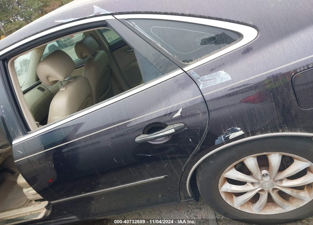 2006 HYUNDAI AZERA LIMITED/SE VIN: KMHFC46FX6A135098