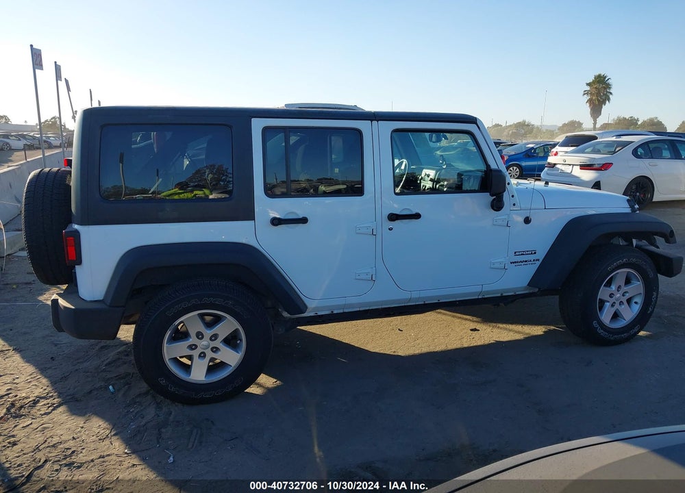 2016 JEEP WRANGLER UNLIMITED SPORT VIN: 1C4HJWDG5GL283224